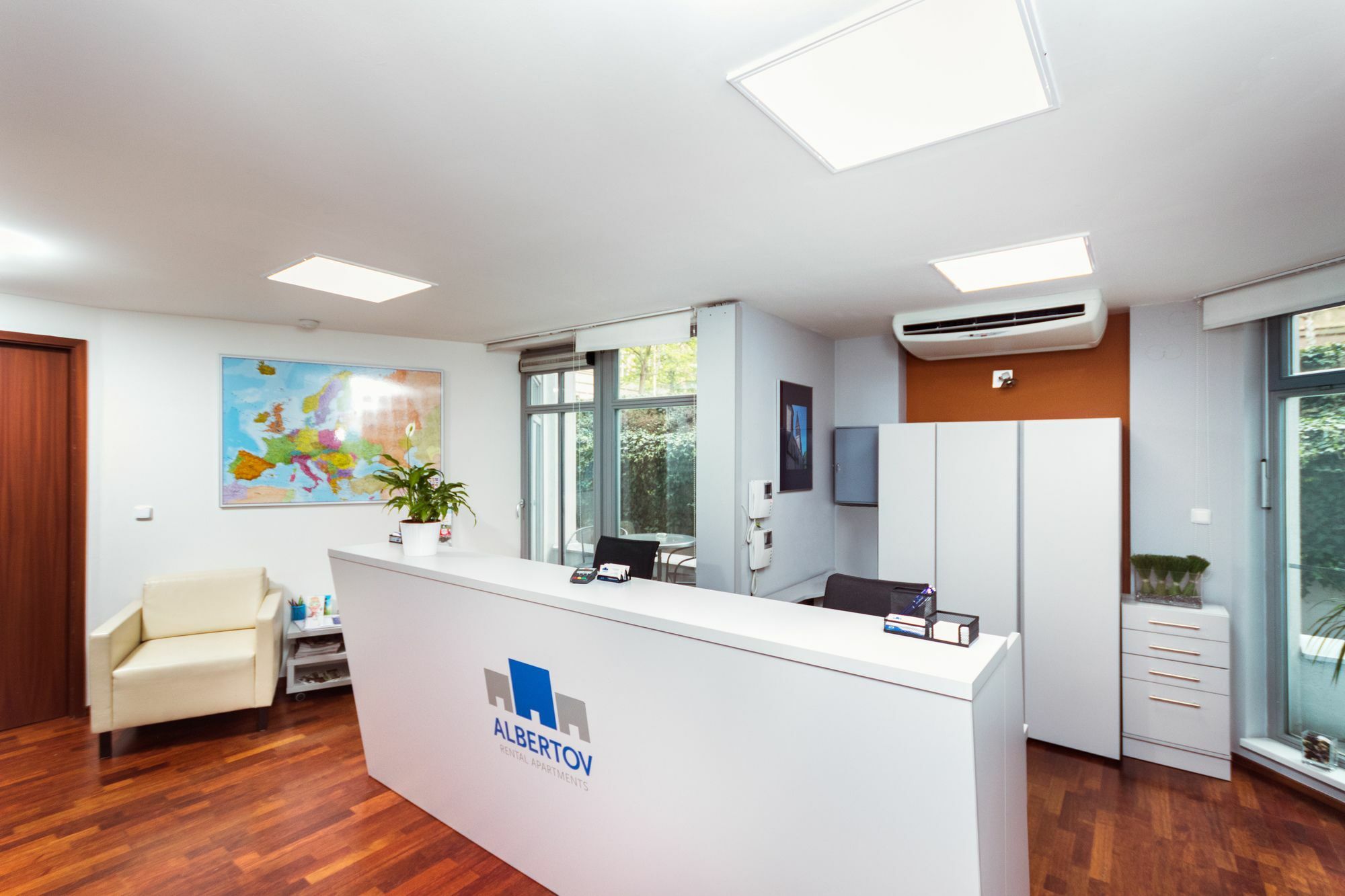 Albertov Rental Apartments Prag Exterior foto