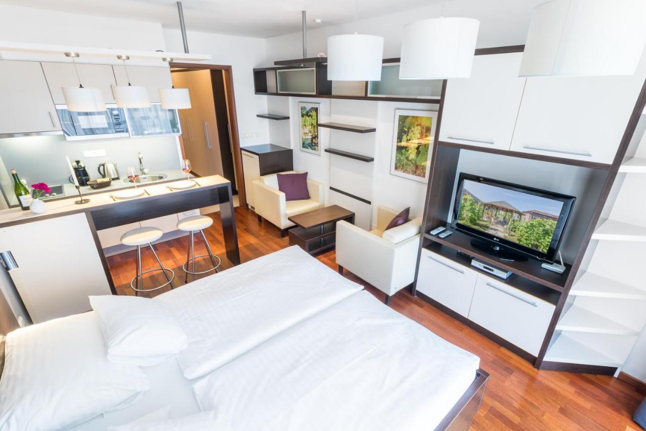 Albertov Rental Apartments Prag Zimmer foto